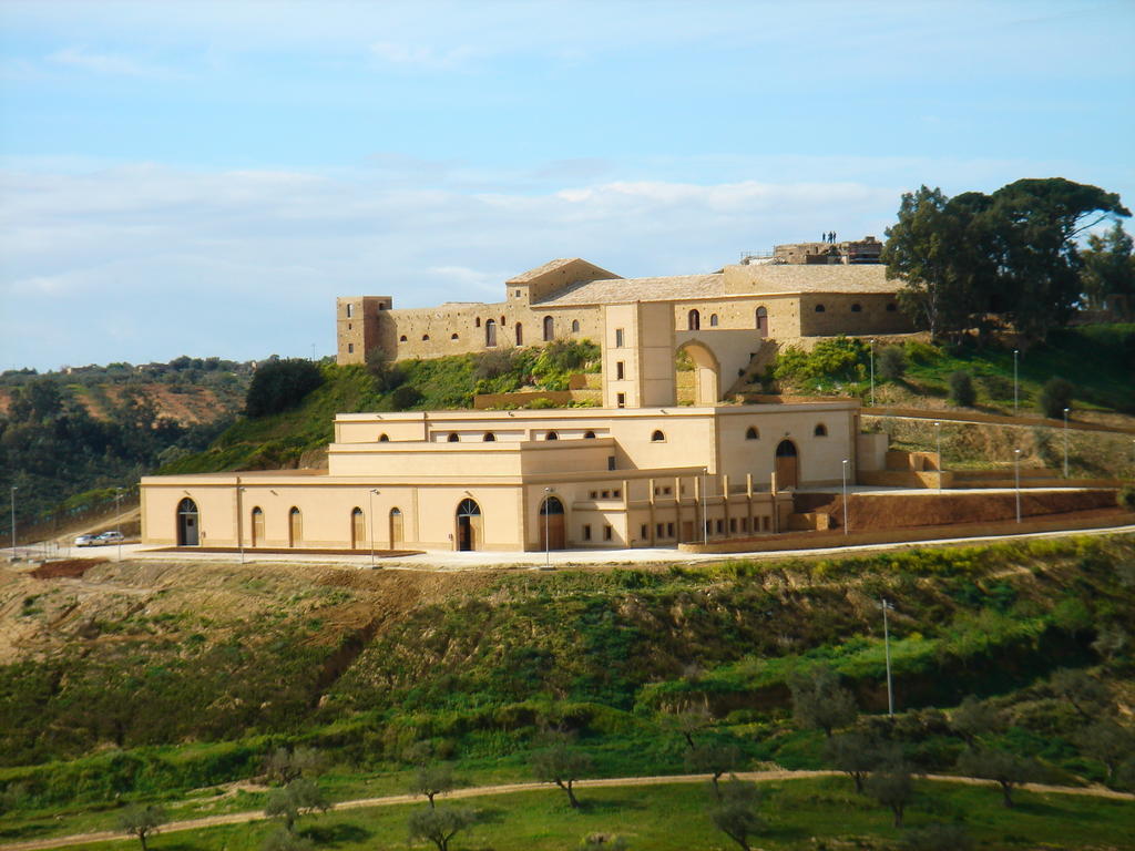 Wine Relais Feudi Del Pisciotto Villa Niscemi Exteriör bild